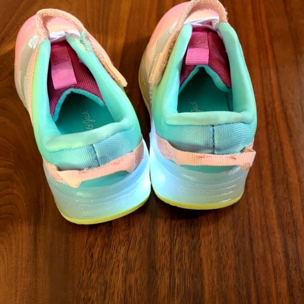 Cat & Jack Light up sneakers - Picture 4 of 5